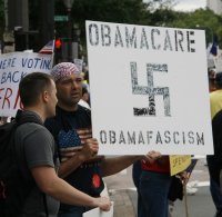 Obama-Nazi_comparison_-_Tea_Party_protest