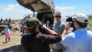 Bourdain_ss_nicaragua-bts_003_596x334