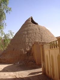 Kashan_granary_Barry_Kent