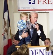 Biden_with_grandson