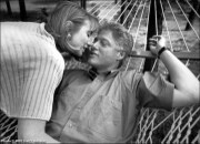 Bill_and_hillary_clinton_1990s