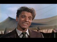 Burt_lancaster_in_elmer_gangry