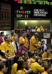 Chicago_mercantile_exchange_floor