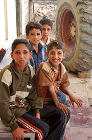 Quiet_iraqi_village_happy_children