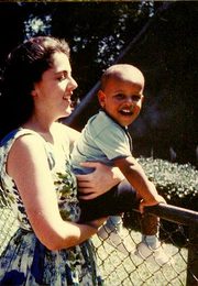 Barack_obama_and_mother