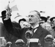 Neville_chamberlain_munich_agreemen