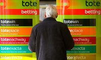 A-Tote-betting-shop-001