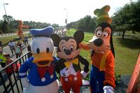 Wdw-mickey-donald-goofy